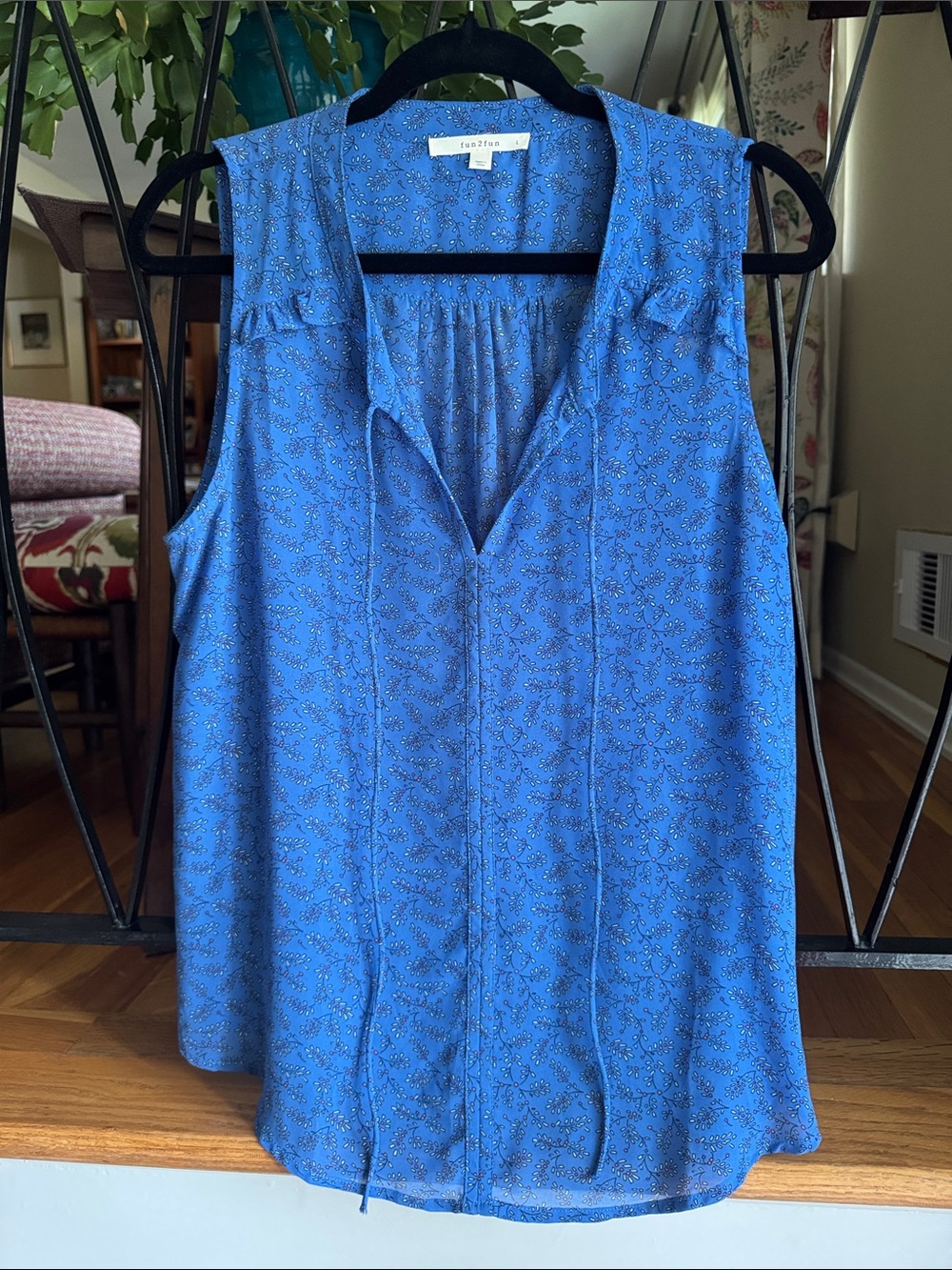 fun 2 fun Blue Printed V-Neck Sleeveless Camisole